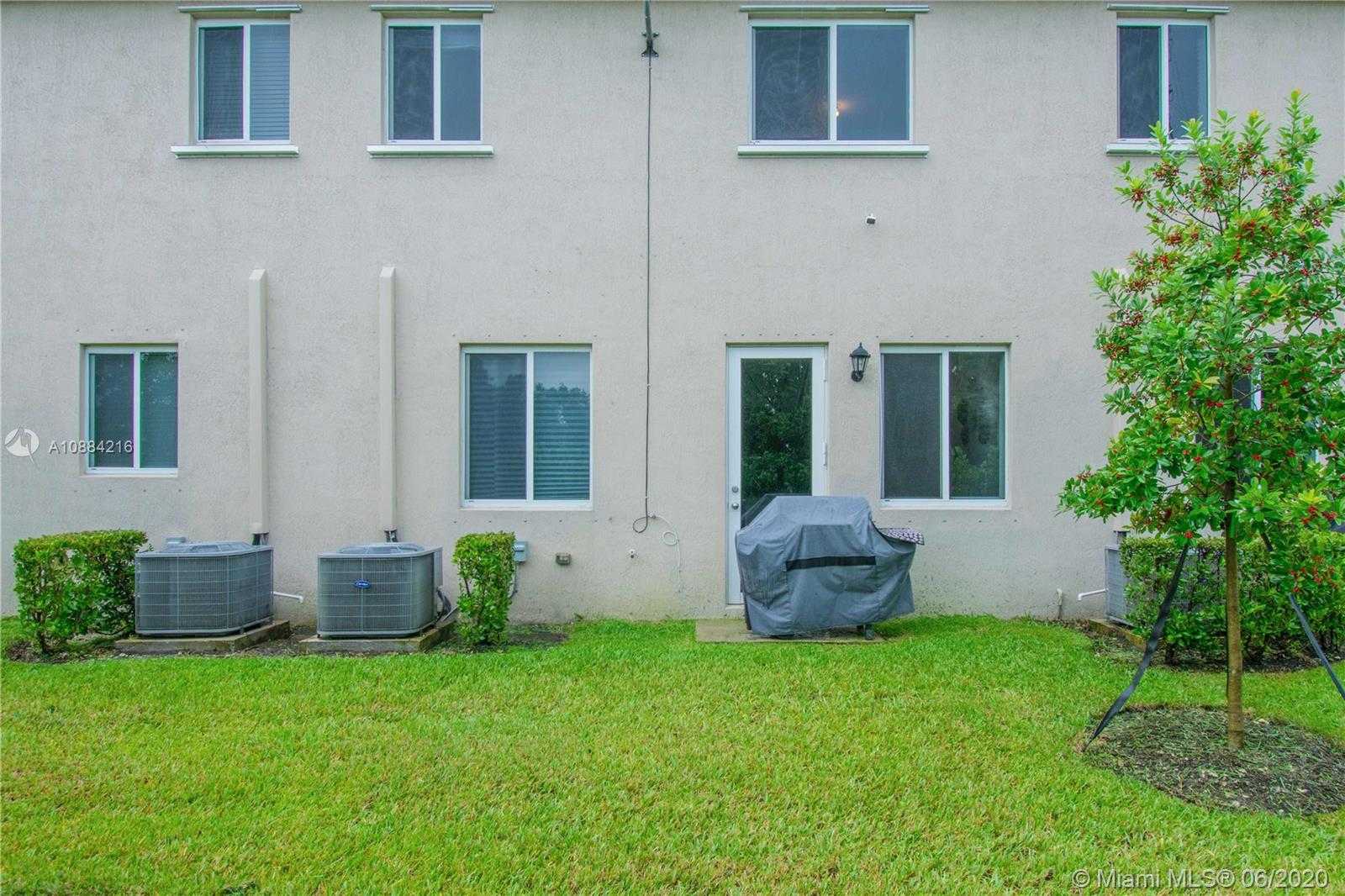 Small Image of 1408 NORTH WEST 214TH TER, Miami Gardens Number 28