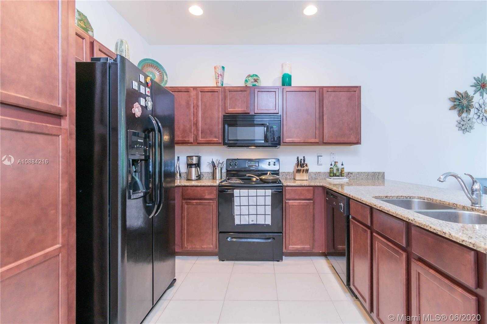 Small Image of 1408 NORTH WEST 214TH TER, Miami Gardens Number 6