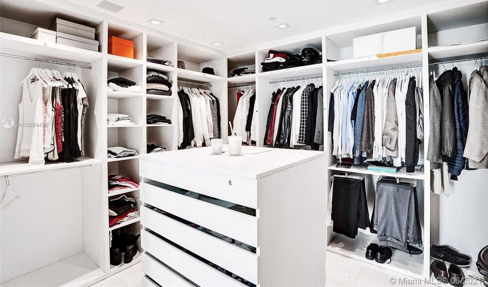 Small Image of 350 OCEAN DR #401N, Key Biscayne Number 29