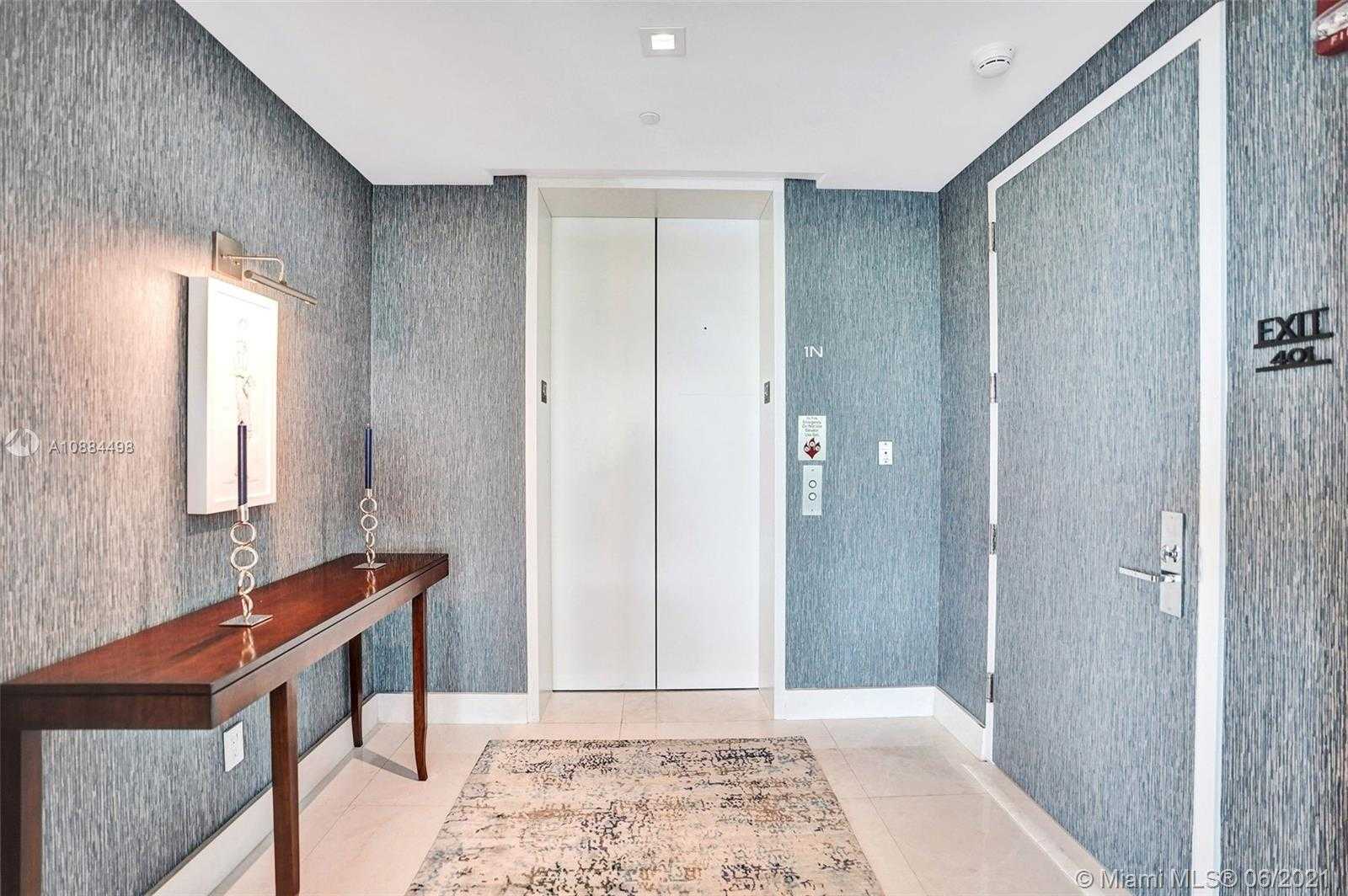 Small Image of 350 OCEAN DR #401N, Key Biscayne Number 3