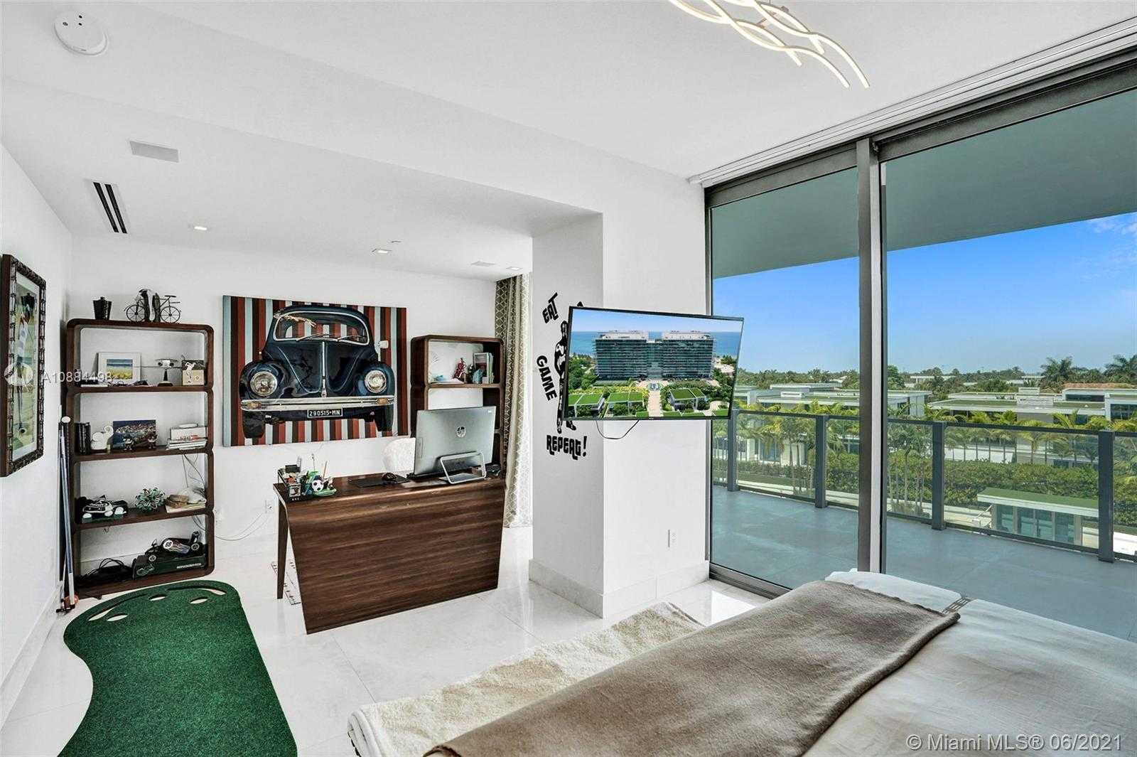 Small Image of 350 OCEAN DR #401N, Key Biscayne Number 32