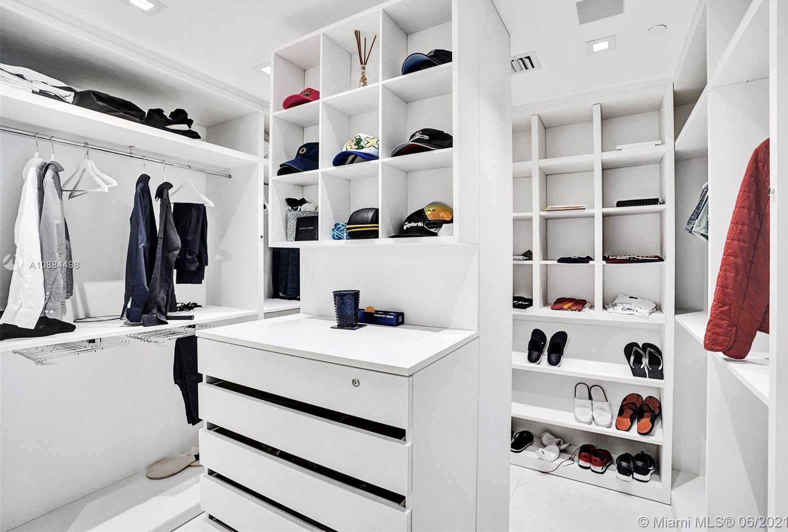 Small Image of 350 OCEAN DR #401N, Key Biscayne Number 37
