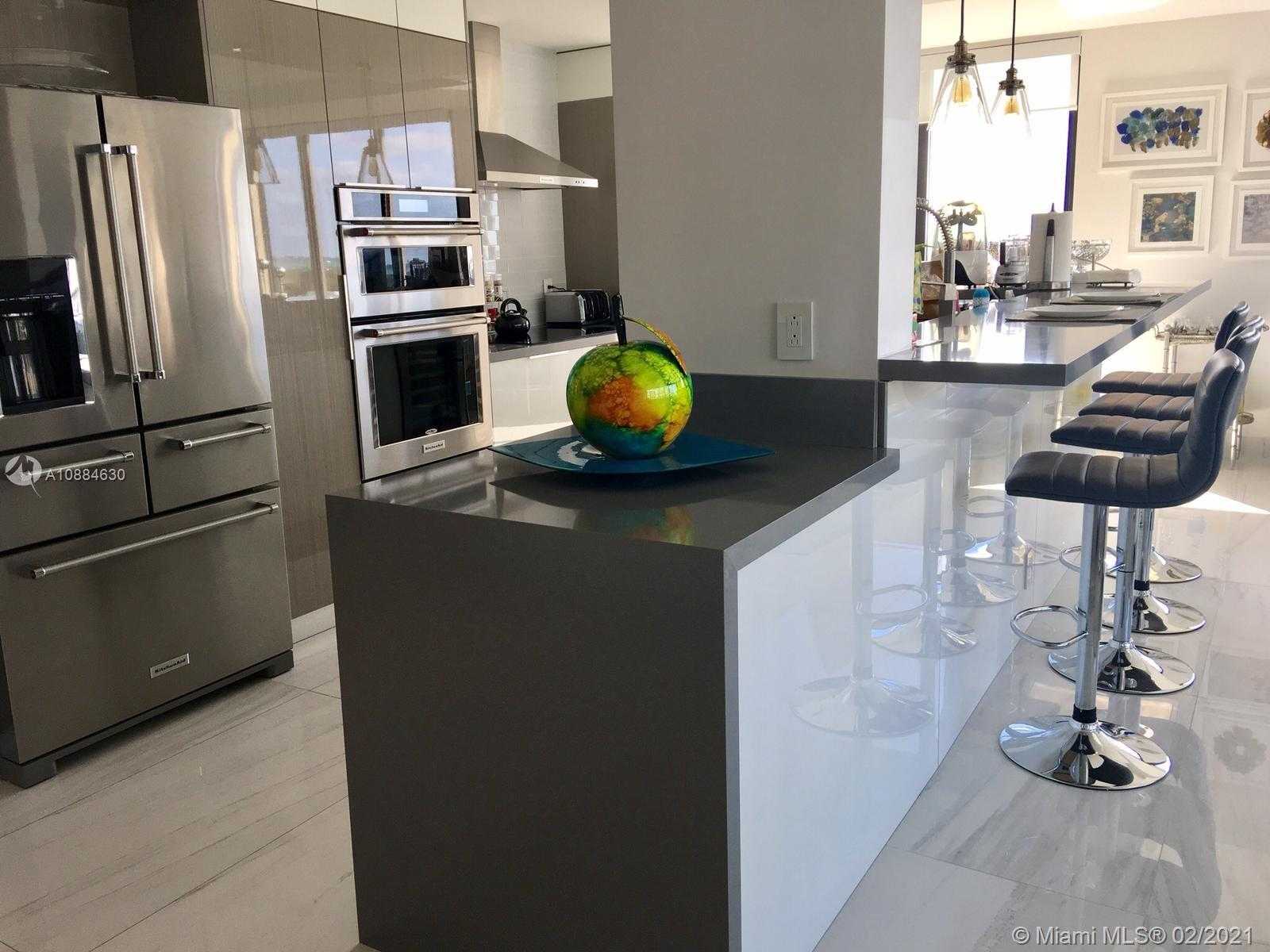 Small Image of 201 CRANDON BLVD #900, Key Biscayne Number 13