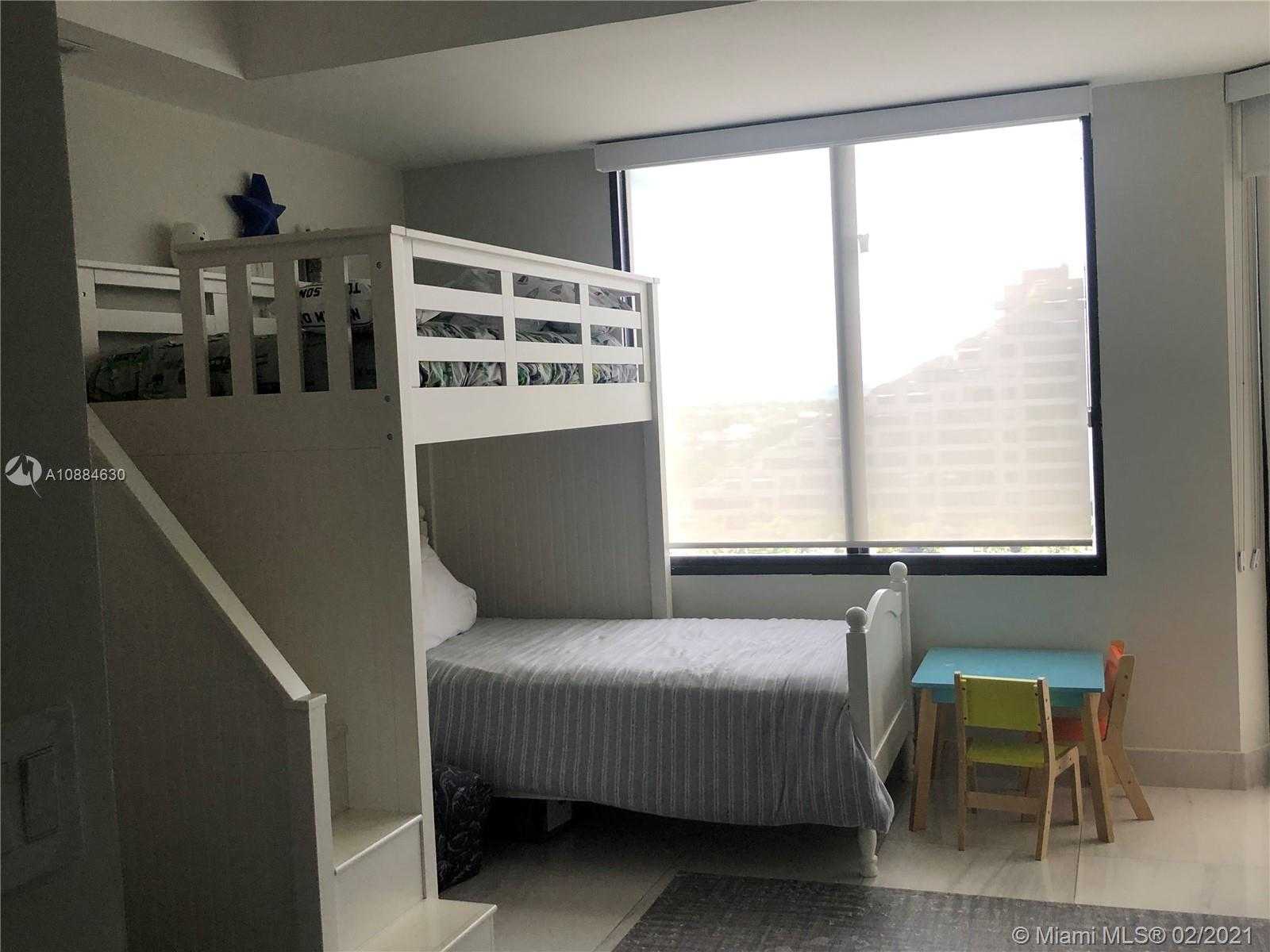Small Image of 201 CRANDON BLVD #900, Key Biscayne Number 23