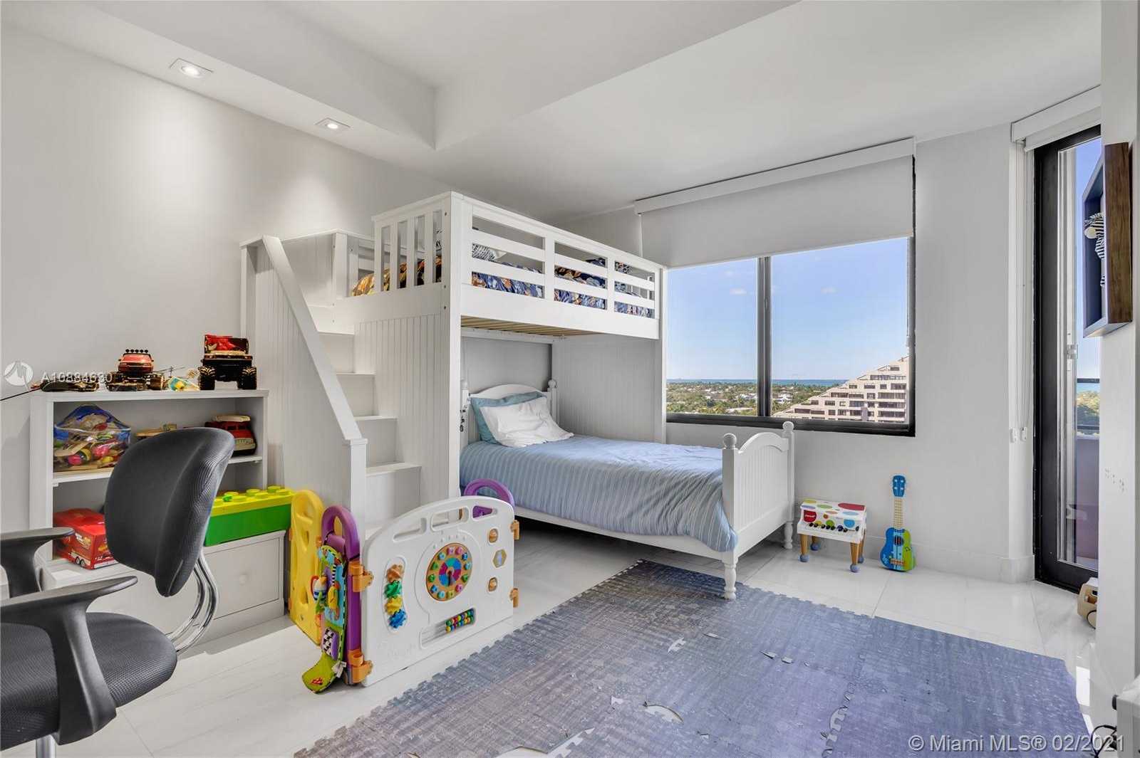 Small Image of 201 CRANDON BLVD #900, Key Biscayne Number 27
