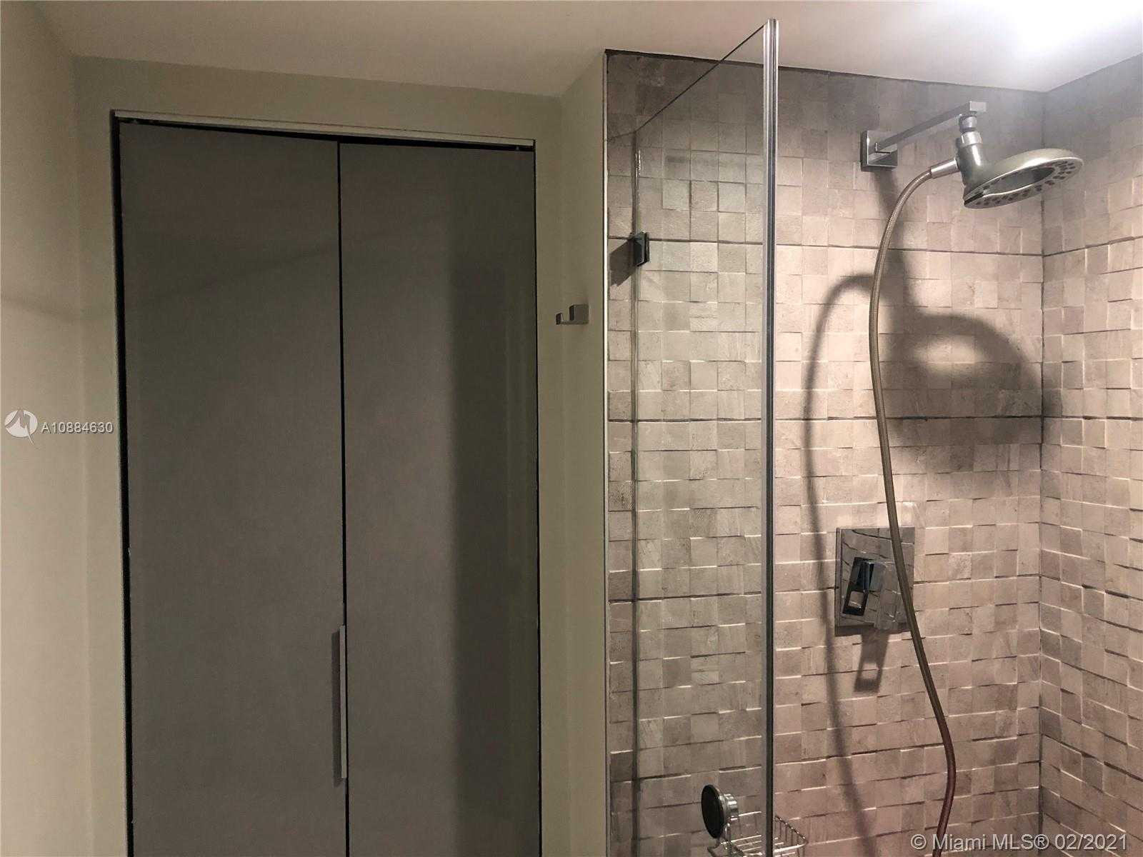 Small Image of 201 CRANDON BLVD #900, Key Biscayne Number 32