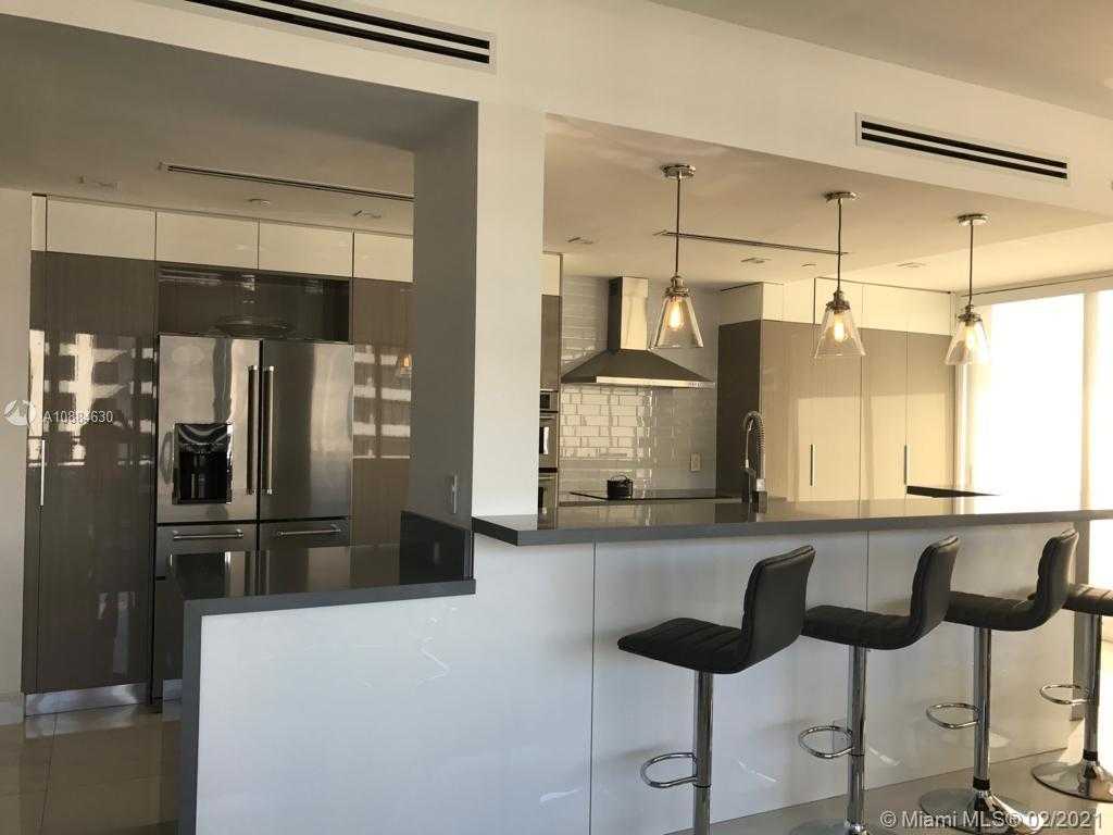 Small Image of 201 CRANDON BLVD #900, Key Biscayne Number 9
