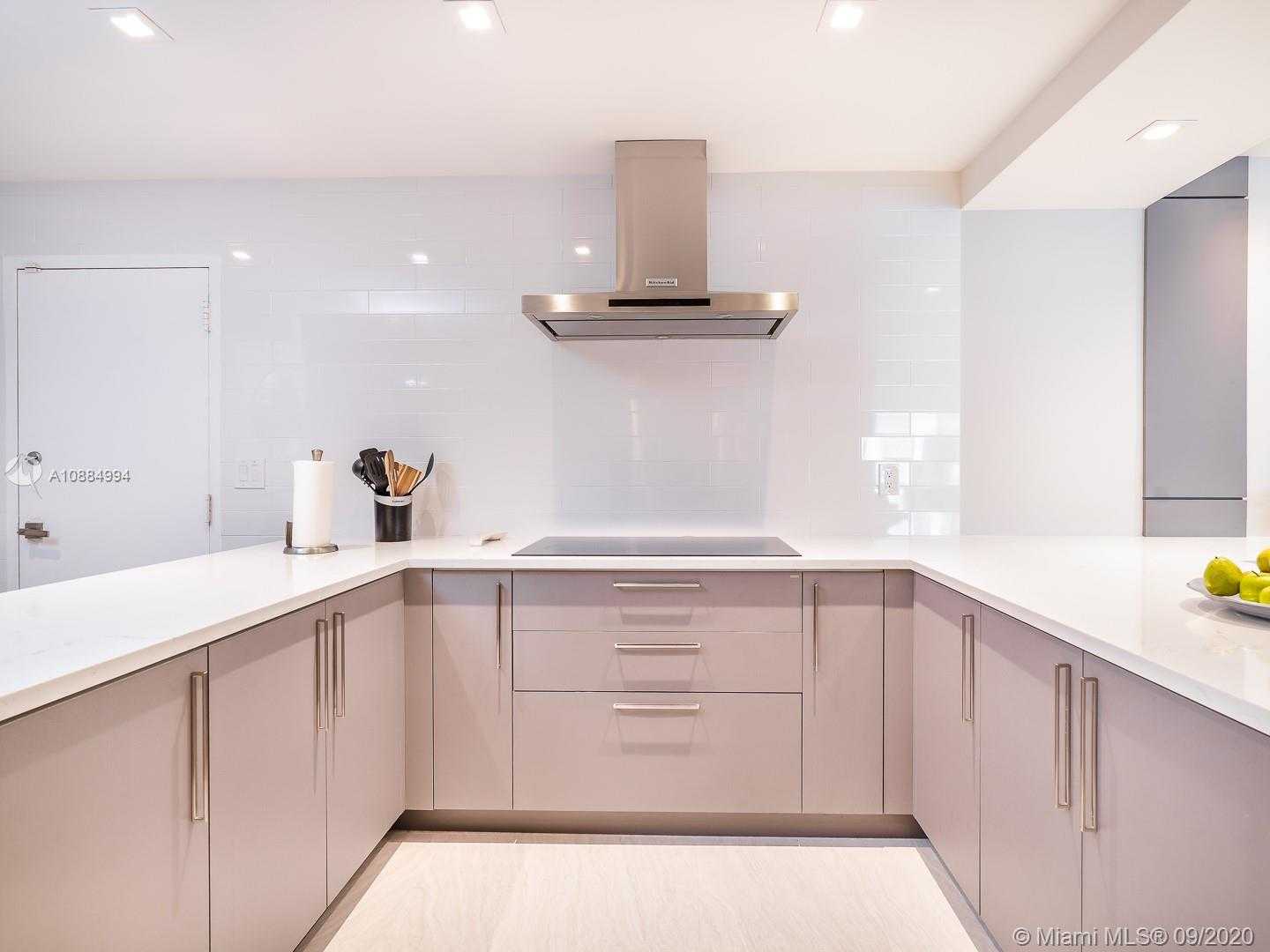 Small Image of 10155 COLLINS AVE #1106, Bal Harbour Number 3