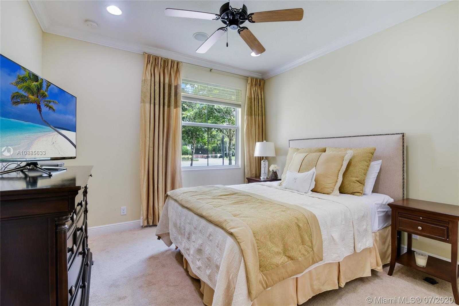 Small Image of 4003 CASCADA CIR #4003, Cooper City Number 12