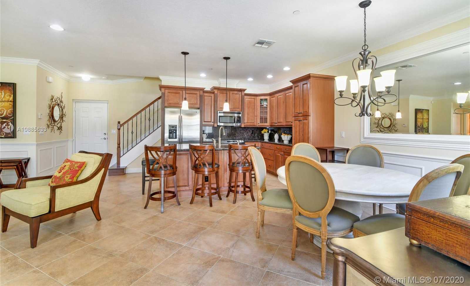 Small Image of 4003 CASCADA CIR #4003, Cooper City Number 3