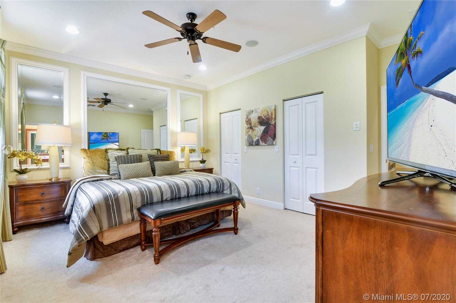 Small Image of 4003 CASCADA CIR #4003, Cooper City Number 7