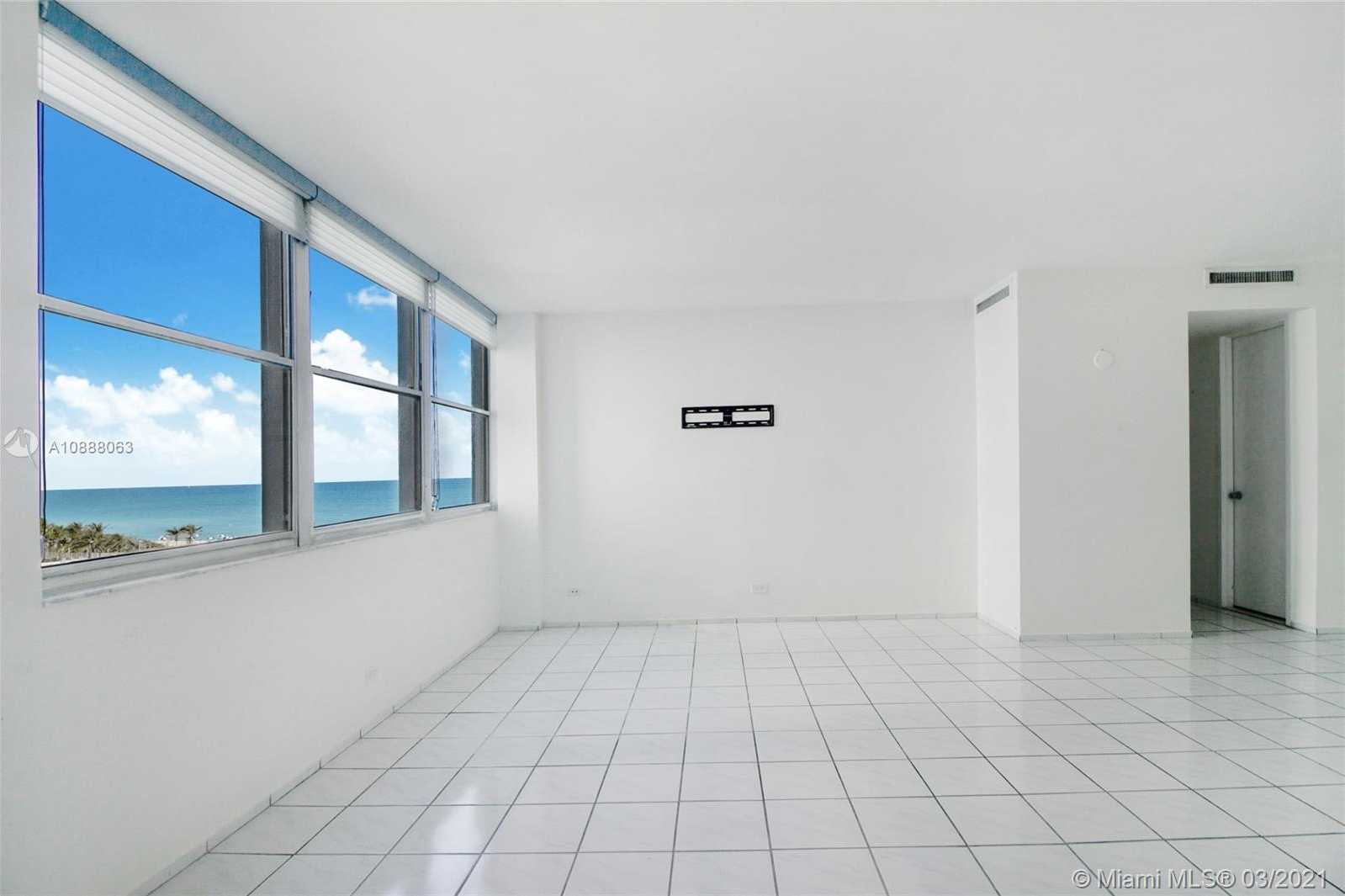 Small Image of 5055 COLLINS AVE #6A, Miami Beach Number 26
