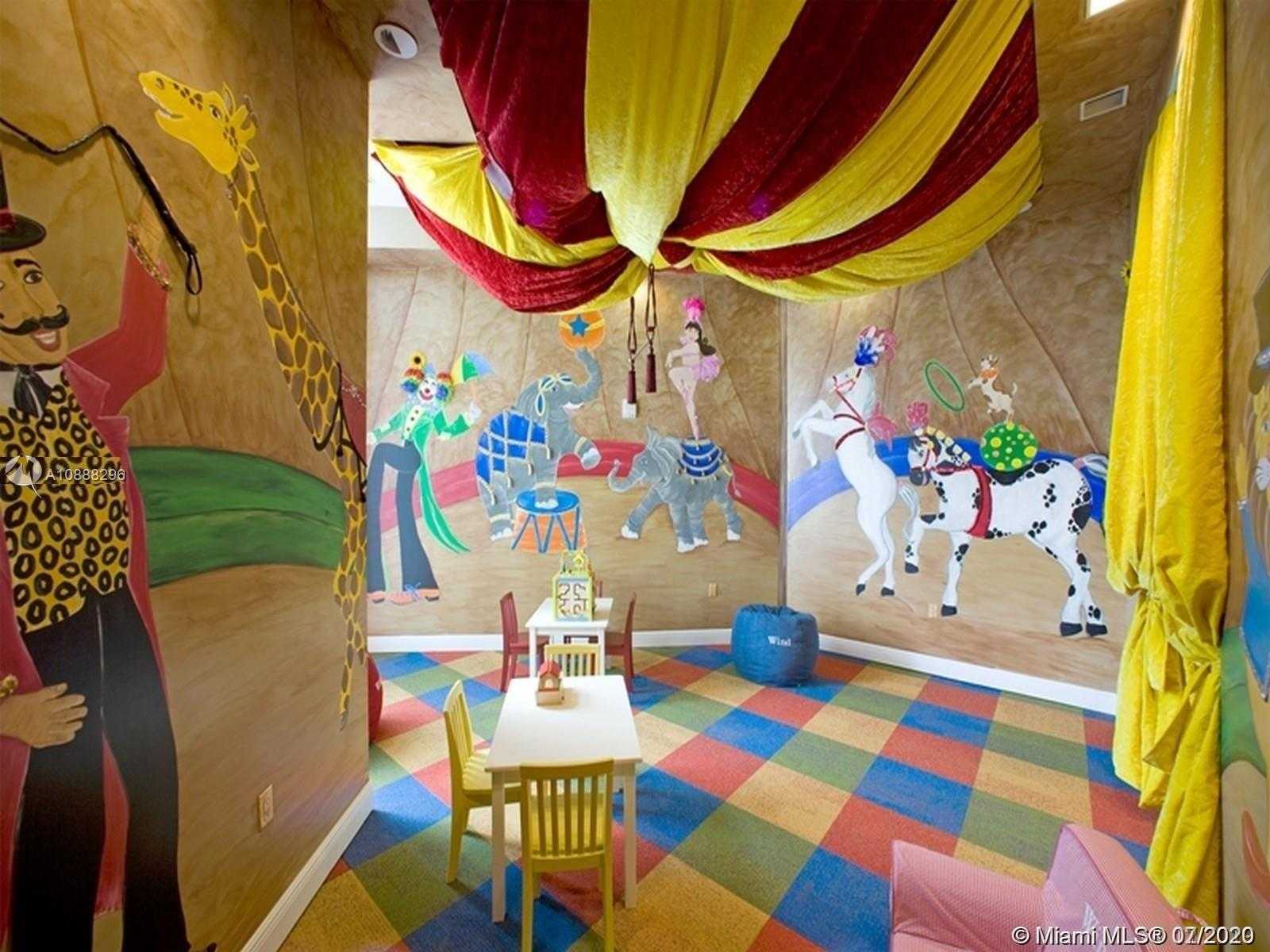 Small Image of 350 SOUTH MIAMI AVE #3514, Miami Number 9
