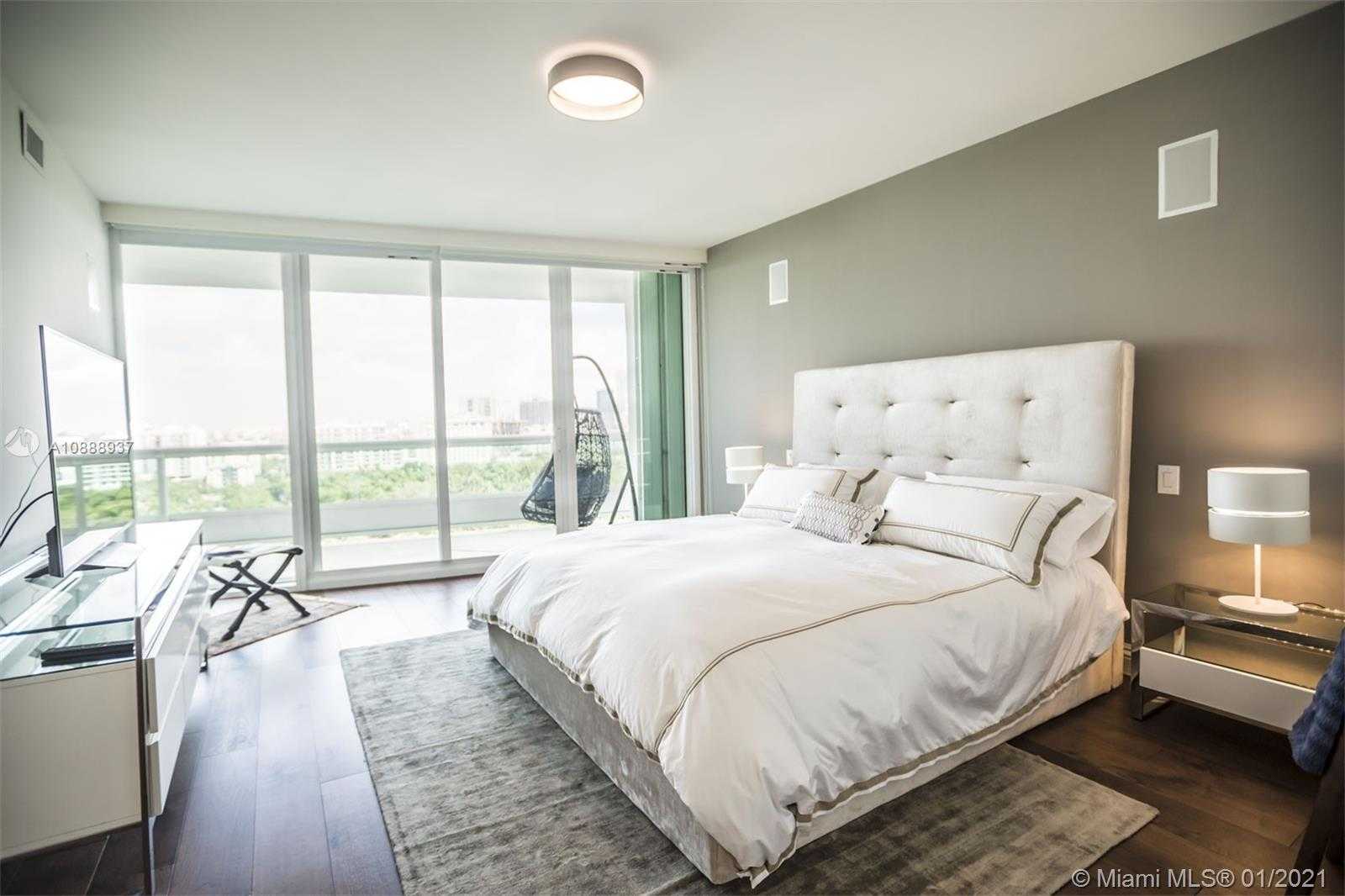 Small Image of 1643 BRICKELL AVE #1704, Miami Number 18