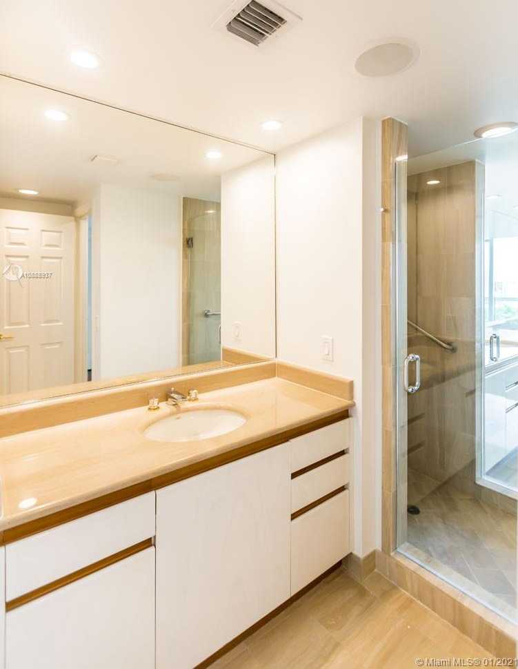 Small Image of 1643 BRICKELL AVE #1704, Miami Number 25