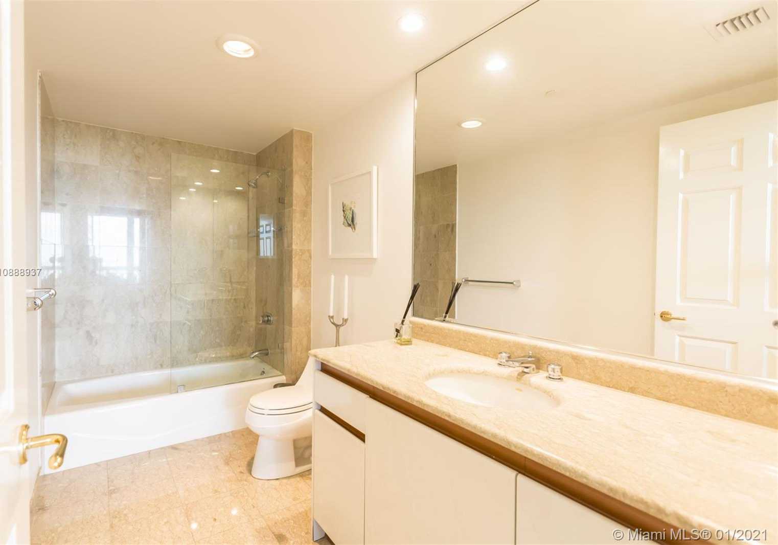 Small Image of 1643 BRICKELL AVE #1704, Miami Number 30