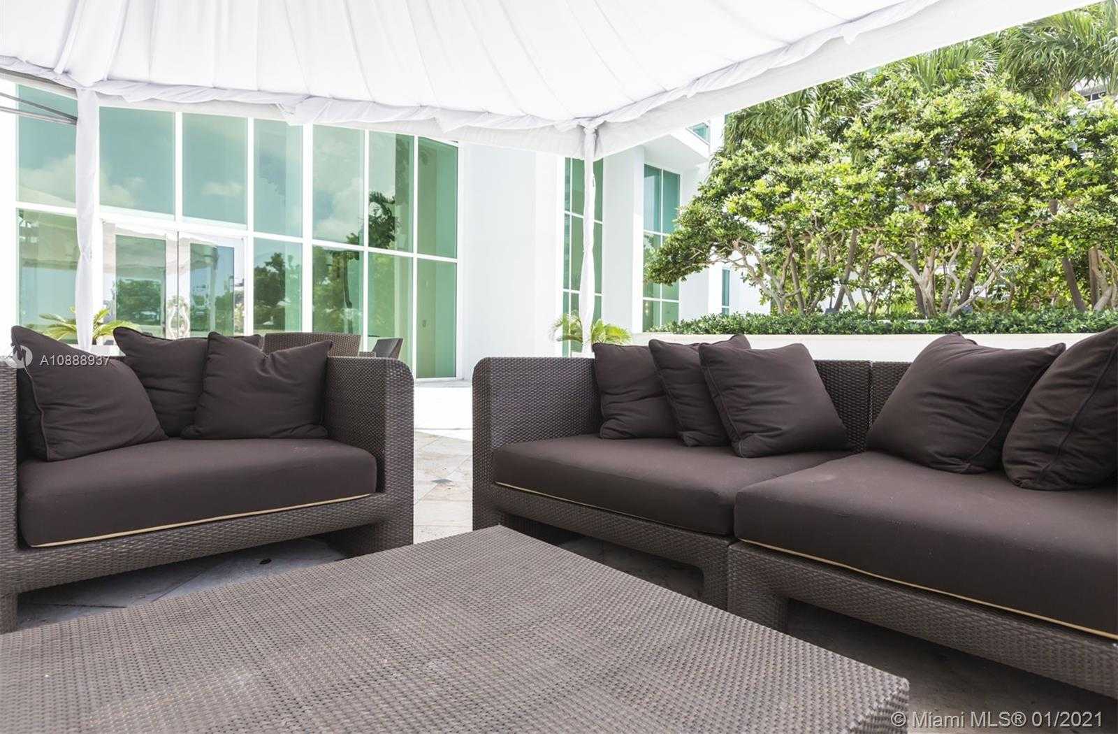 Small Image of 1643 BRICKELL AVE #1704, Miami Number 43