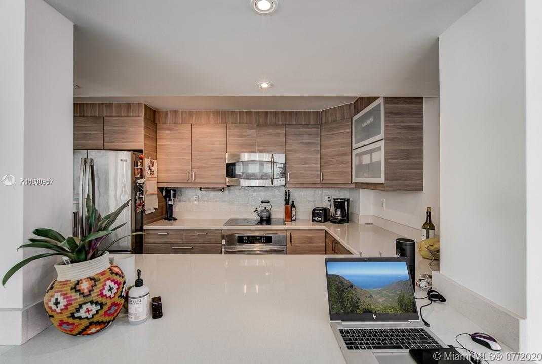 Small Image of 1901 BRICKELL AVE #B901, Miami Number 12