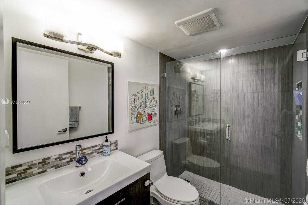 Small Image of 1901 BRICKELL AVE #B901, Miami Number 13