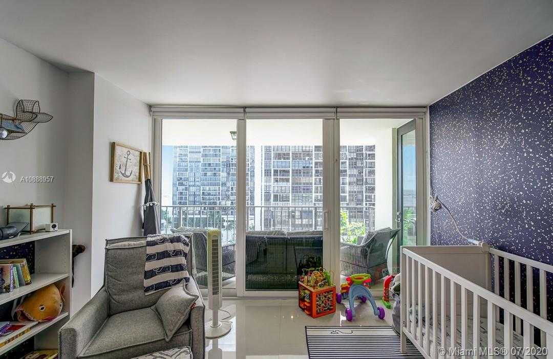 Small Image of 1901 BRICKELL AVE #B901, Miami Number 14
