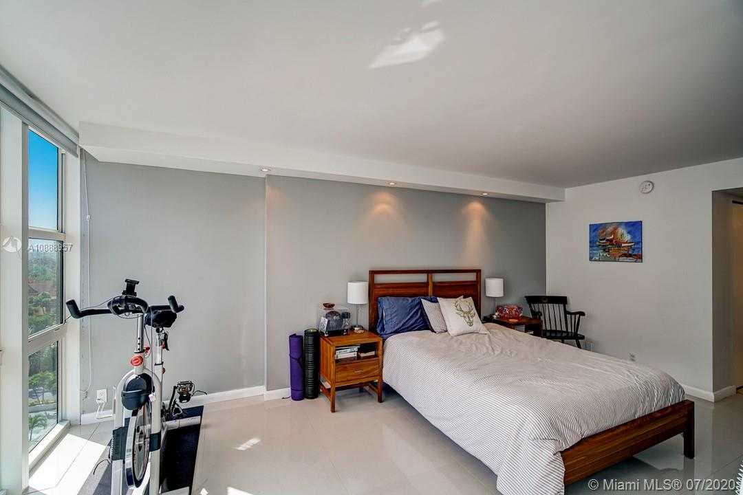 Small Image of 1901 BRICKELL AVE #B901, Miami Number 16
