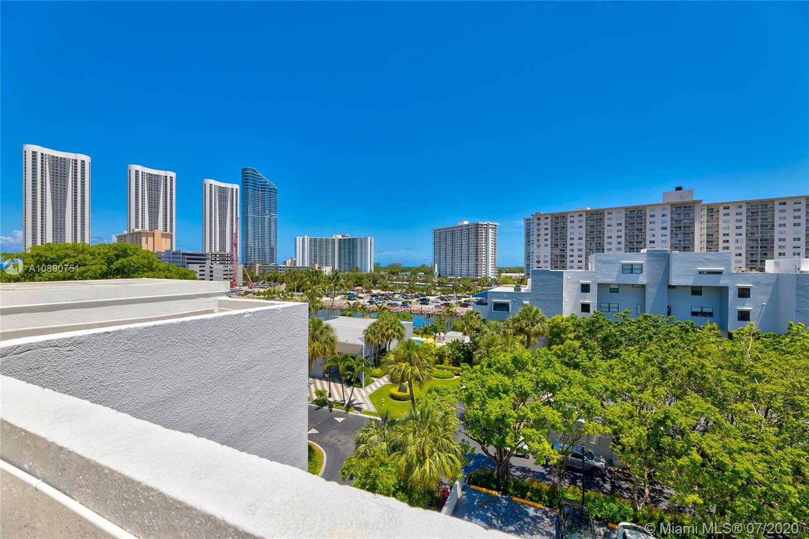 Small Image of 425 POINCIANA ISLAND DRIVE #1444, Sunny Isles Beach Number 19