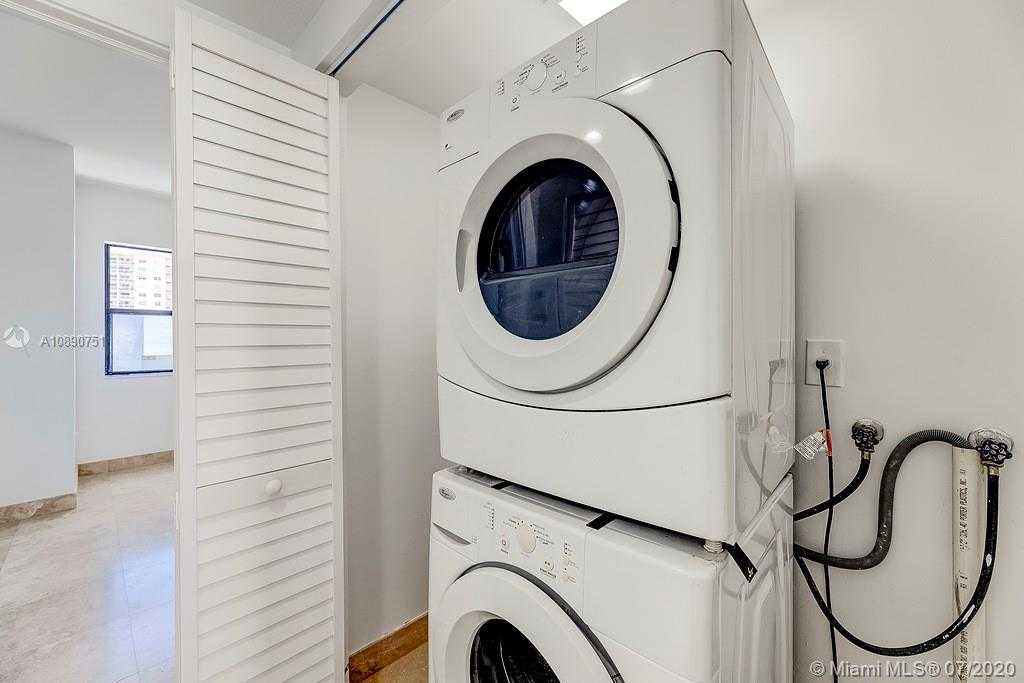 Small Image of 425 POINCIANA ISLAND DRIVE #1444, Sunny Isles Beach Number 9
