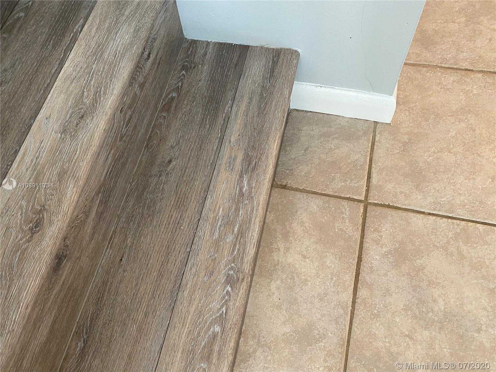 Small Image of 2542 CAMELOT CT #2542, Cooper City Number 10