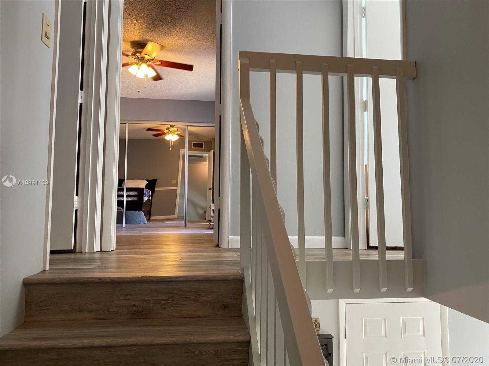 Small Image of 2542 CAMELOT CT #2542, Cooper City Number 11
