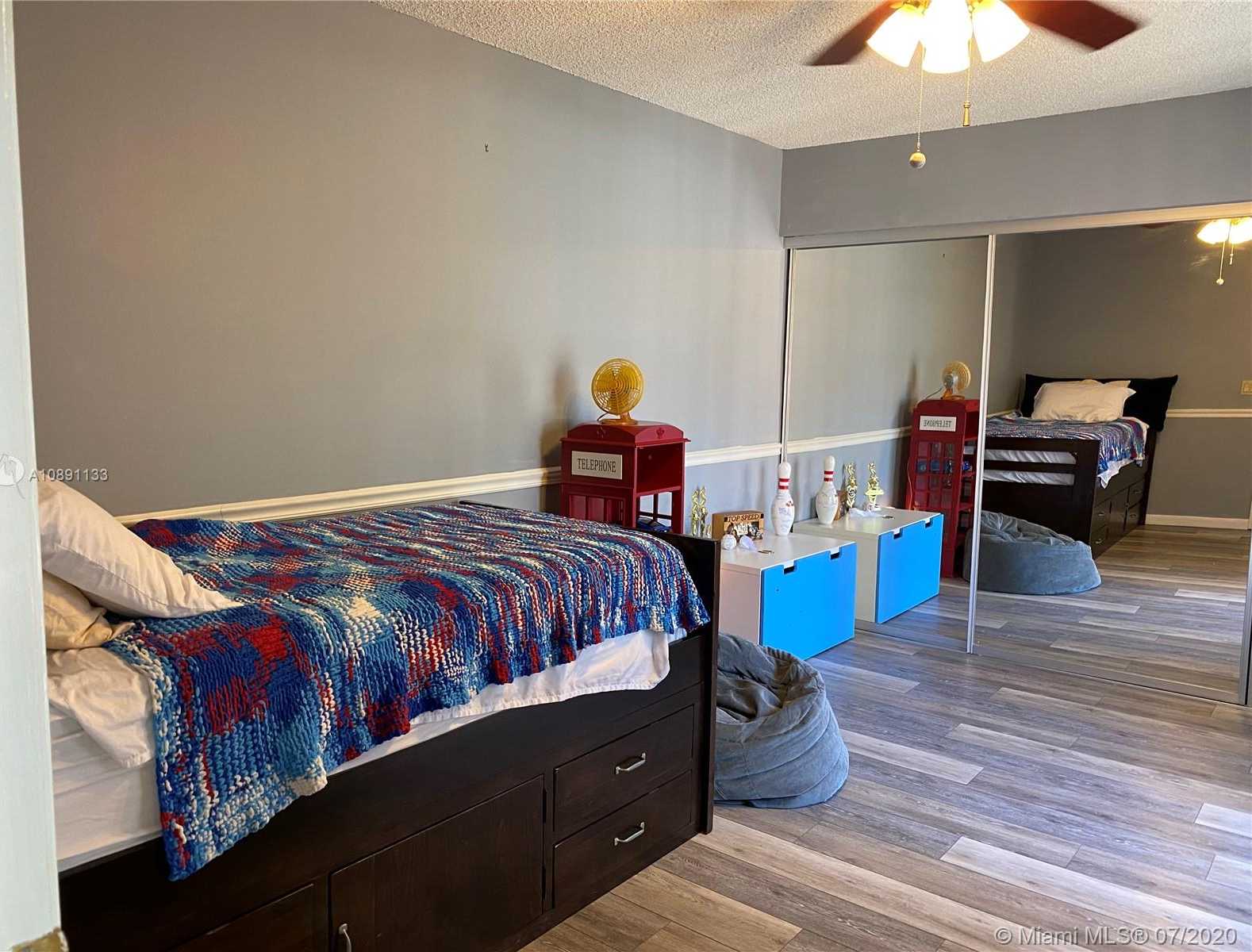 Small Image of 2542 CAMELOT CT #2542, Cooper City Number 15