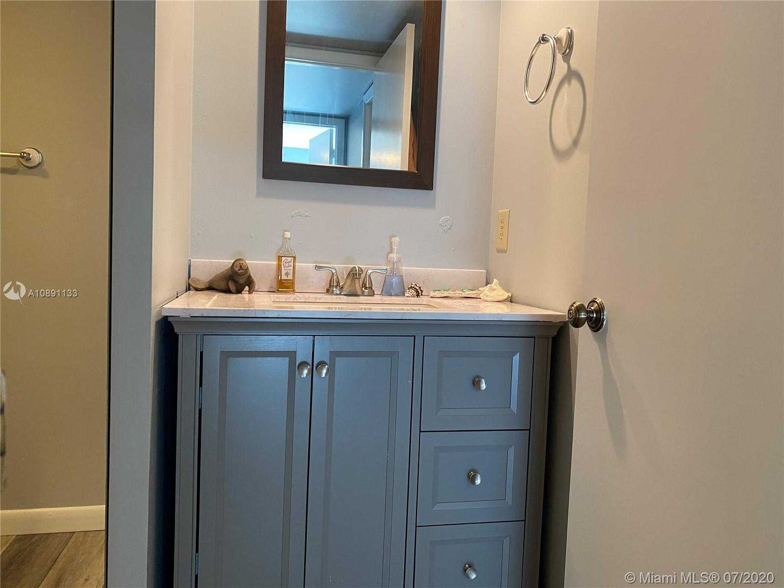 Small Image of 2542 CAMELOT CT #2542, Cooper City Number 18