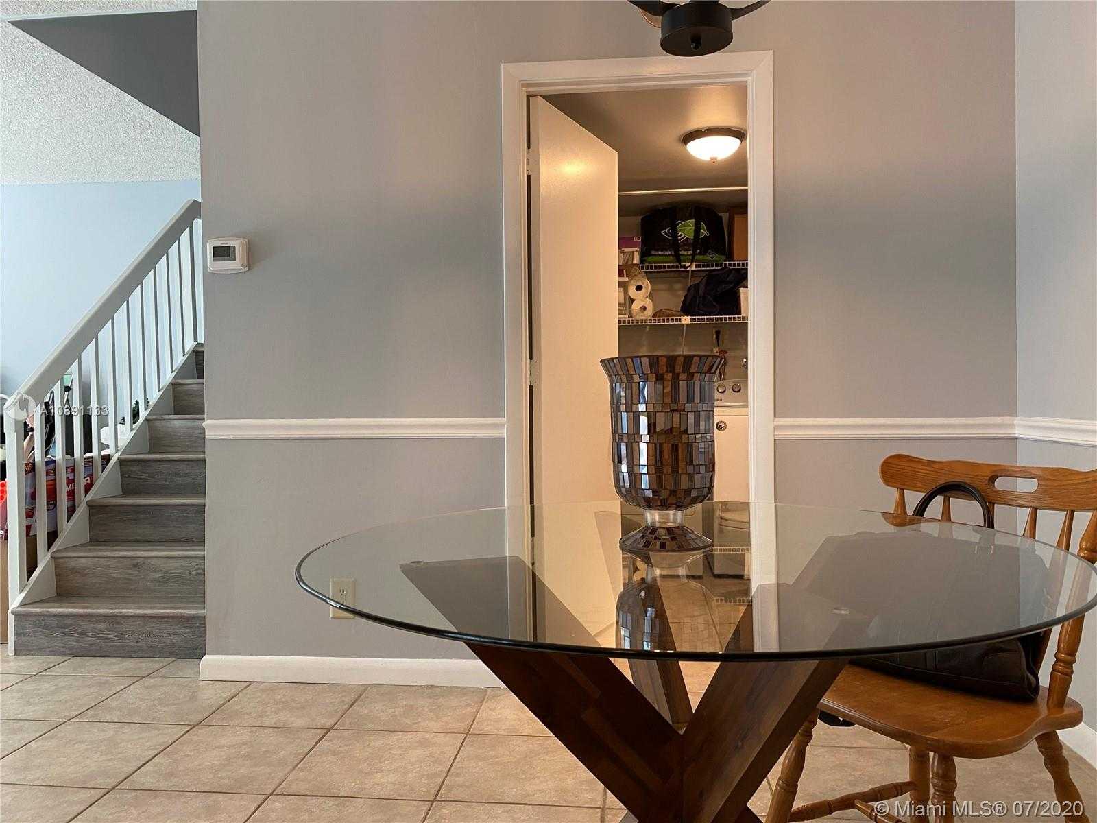 Small Image of 2542 CAMELOT CT #2542, Cooper City Number 9