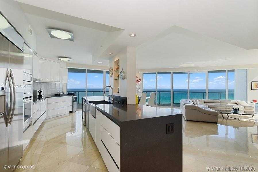 Small Image of 18671 COLLINS AVE #1201, Sunny Isles Beach Number 3