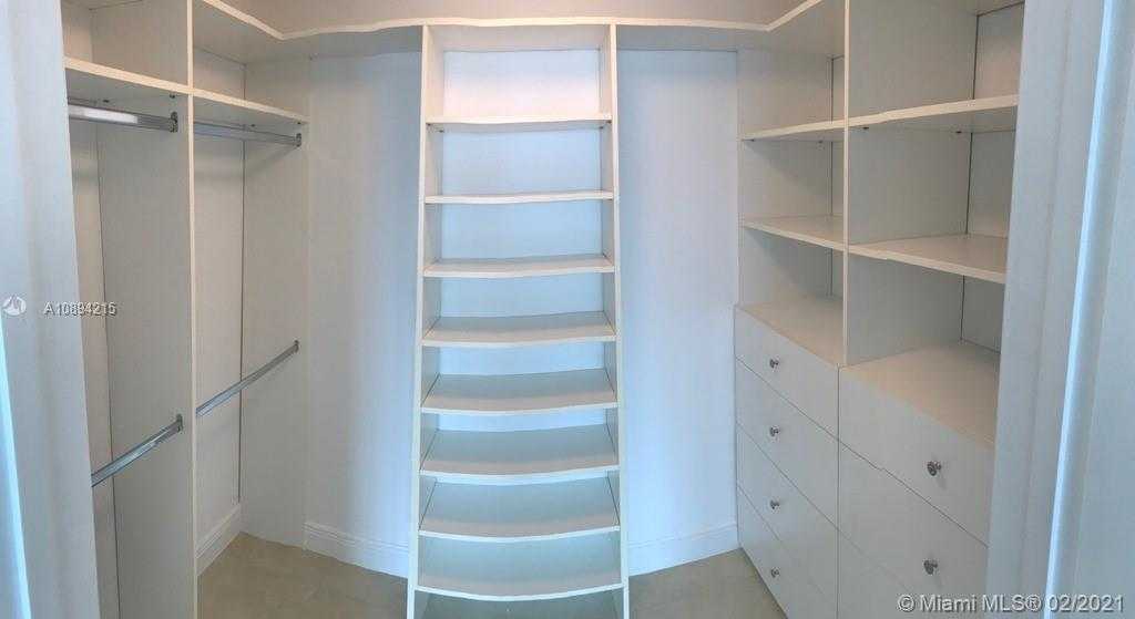 Small Image of 60 SOUTH WEST 13TH ST #3219, Miami Number 12