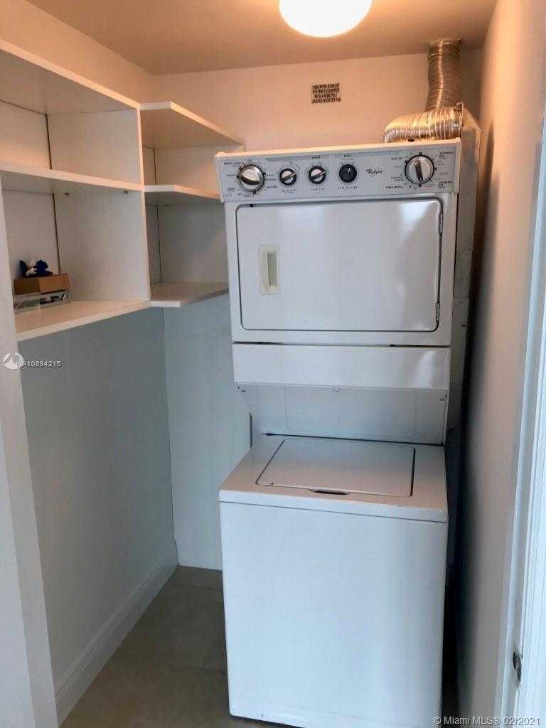 Small Image of 60 SOUTH WEST 13TH ST #3219, Miami Number 15