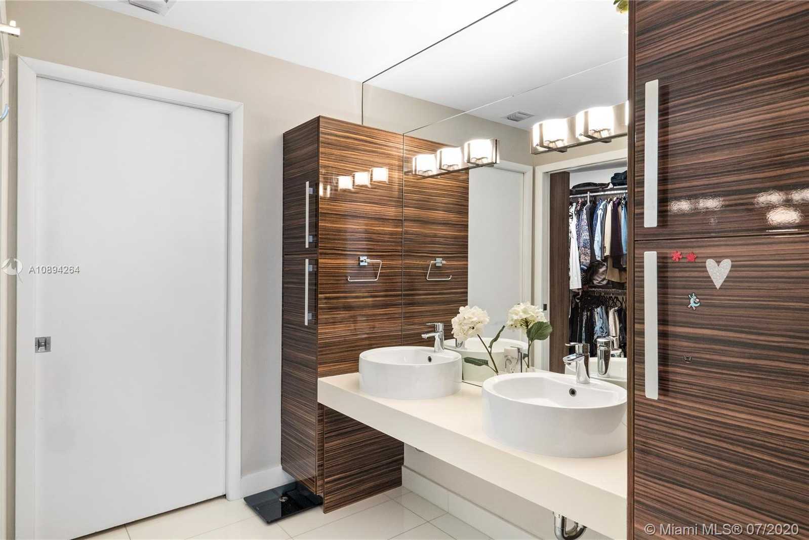 Small Image of 2020 NORTH BAYSHORE DR #3410, Miami Number 20