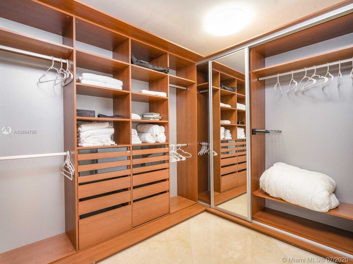 Small Image of 18101 COLLINS AVE #4902, Sunny Isles Beach Number 8