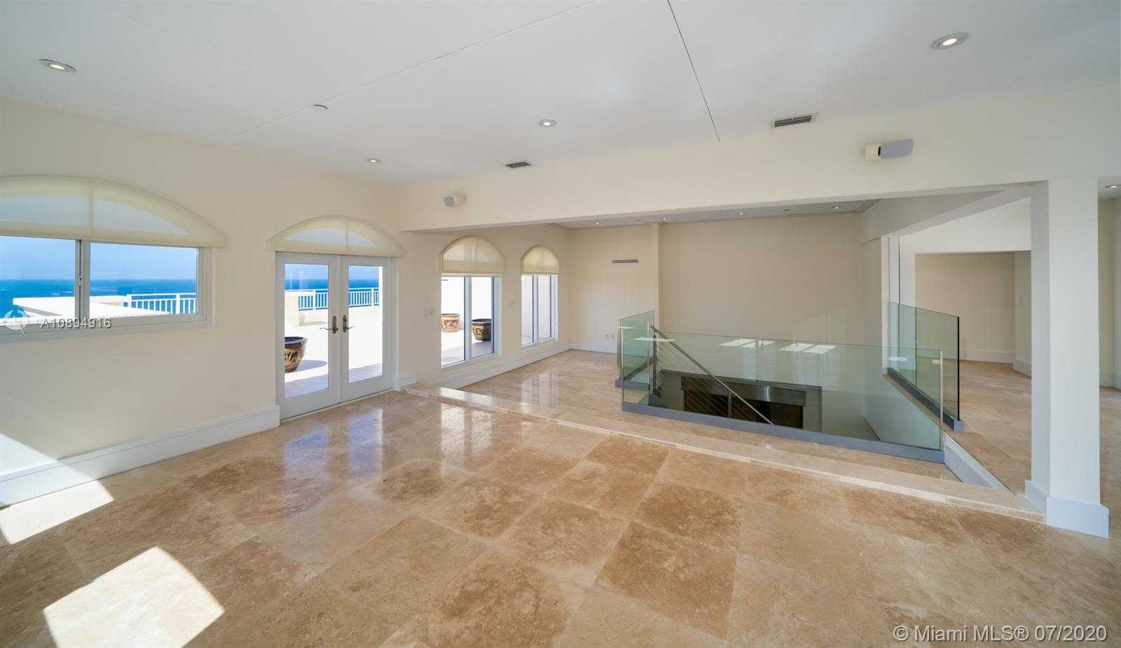 Small Image of 799 CRANDON BL #PH-8, Key Biscayne Number 7