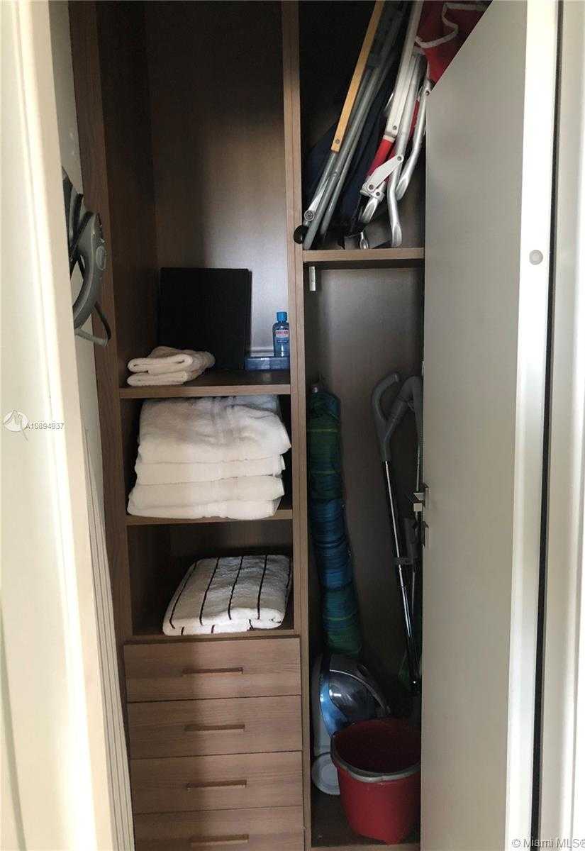 Small Image of 335 OCEAN DR #132, Miami Beach Number 13