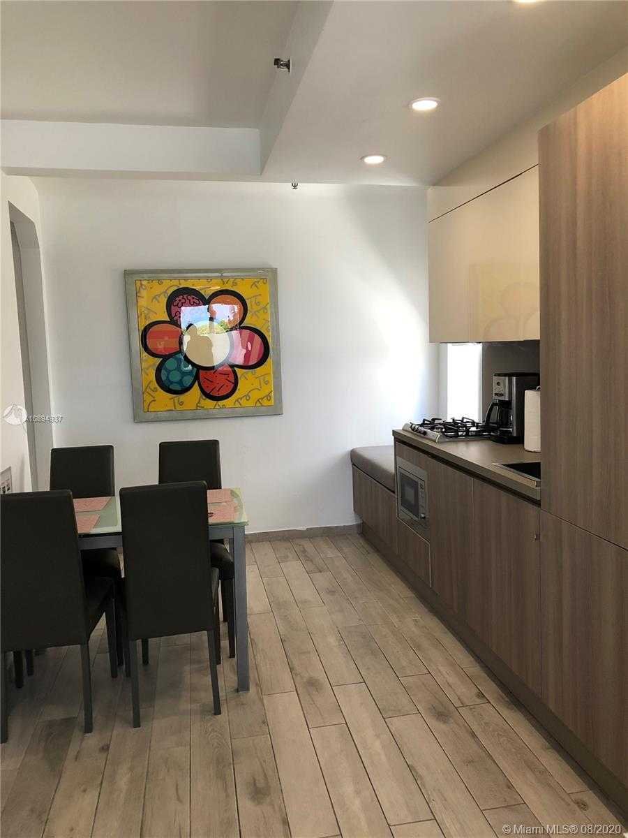 Small Image of 335 OCEAN DR #132, Miami Beach Number 16