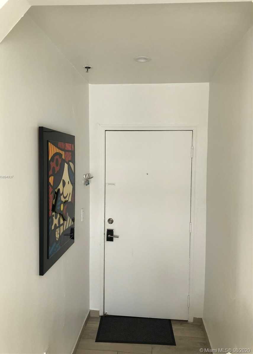 Small Image of 335 OCEAN DR #132, Miami Beach Number 21