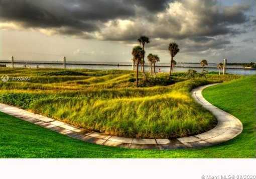 Small Image of 335 OCEAN DR #132, Miami Beach Number 31