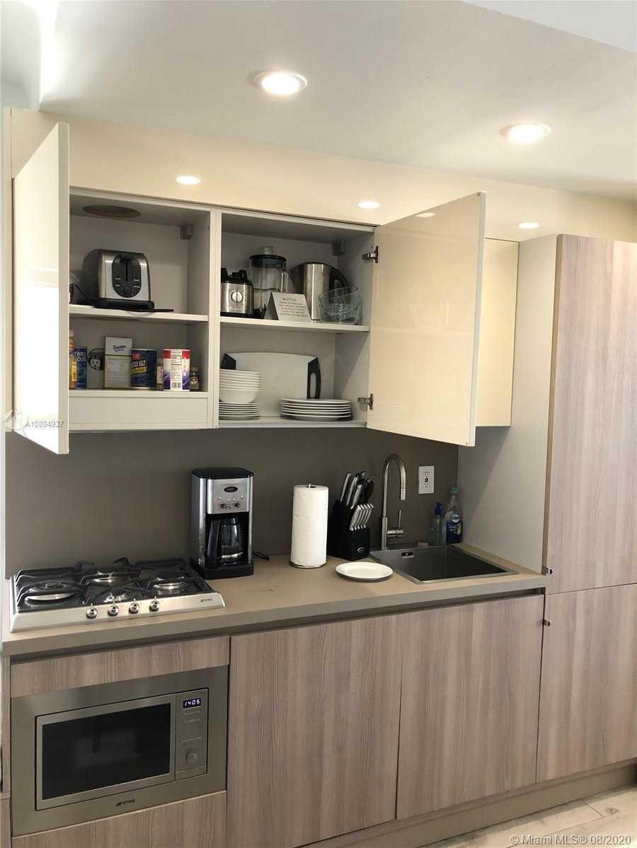 Small Image of 335 OCEAN DR #132, Miami Beach Number 5