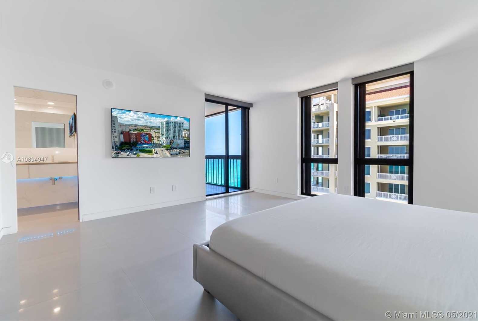 Small Image of 5380 NORTH OCEAN DR #14D, Singer Island Number 21