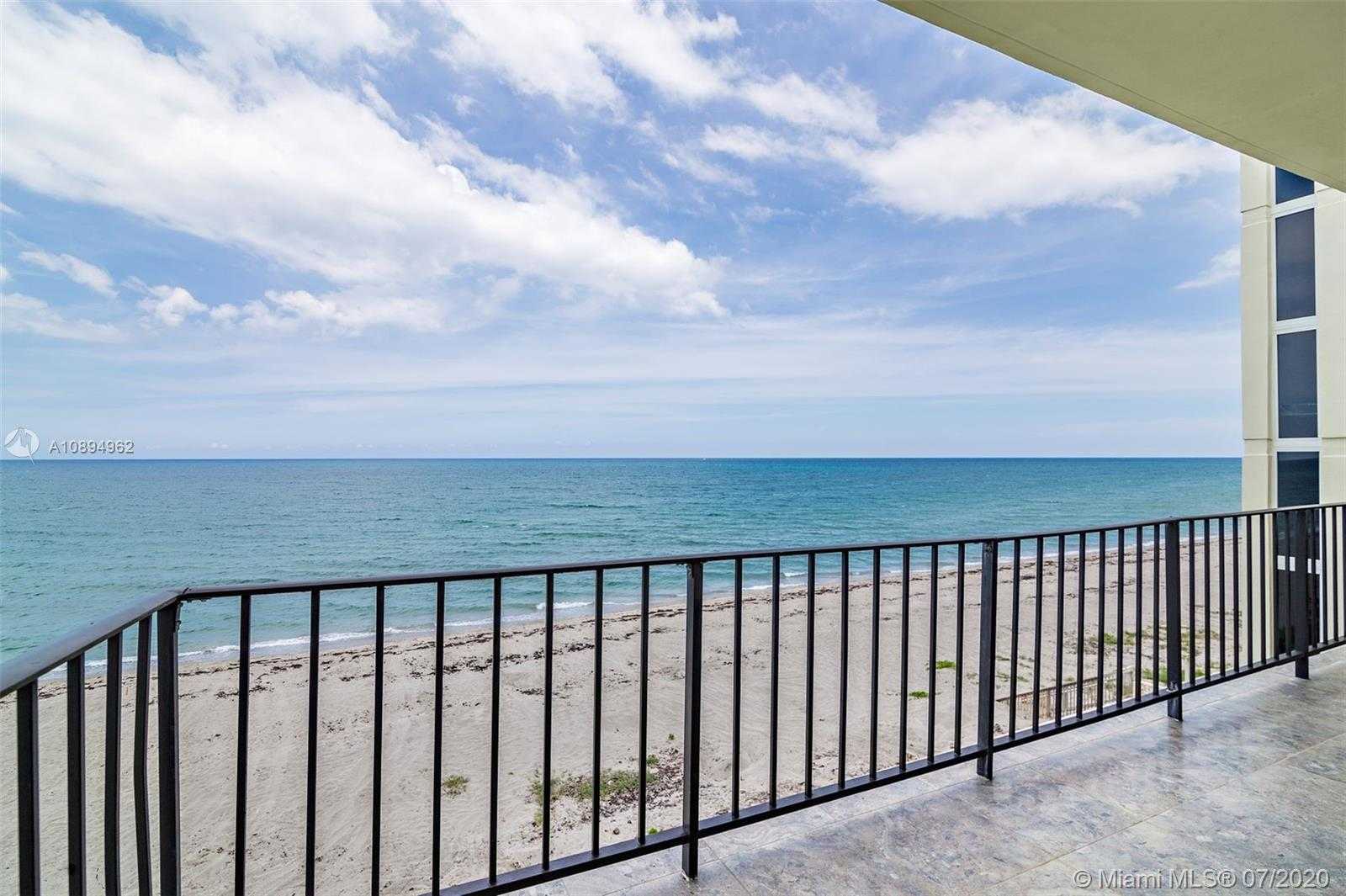 Small Image of 300 BEACH RD #408, Tequesta Number 11