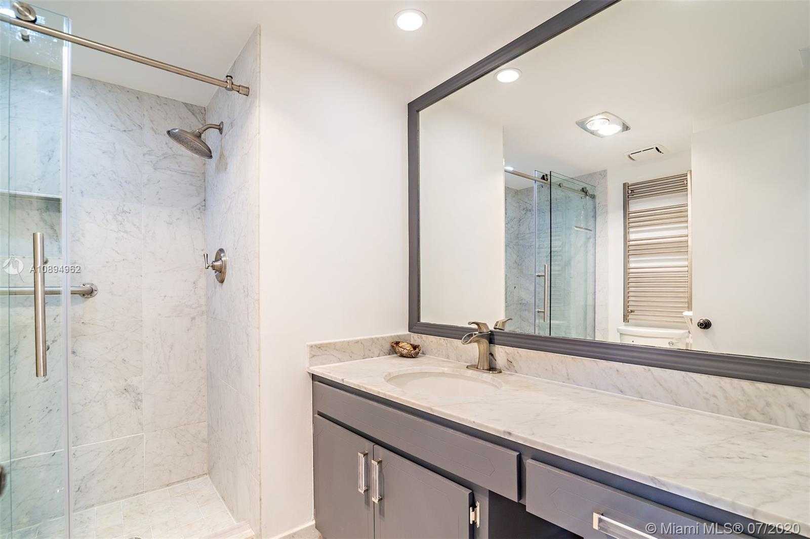 Small Image of 300 BEACH RD #408, Tequesta Number 17