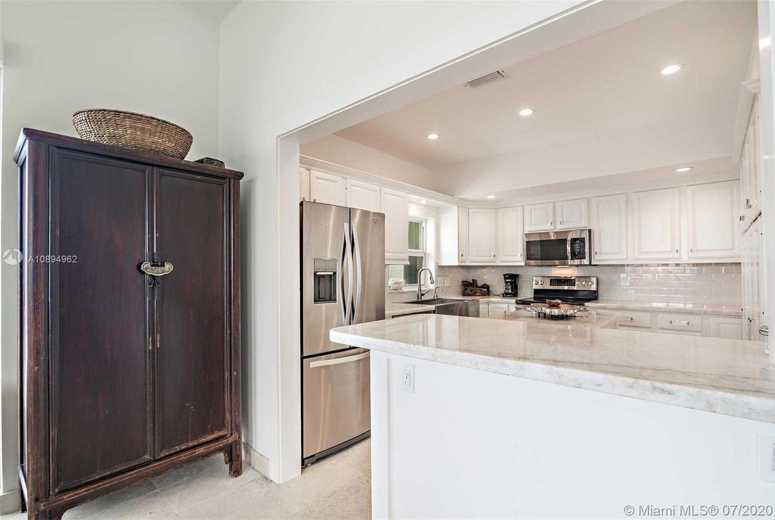 Small Image of 300 BEACH RD #408, Tequesta Number 5