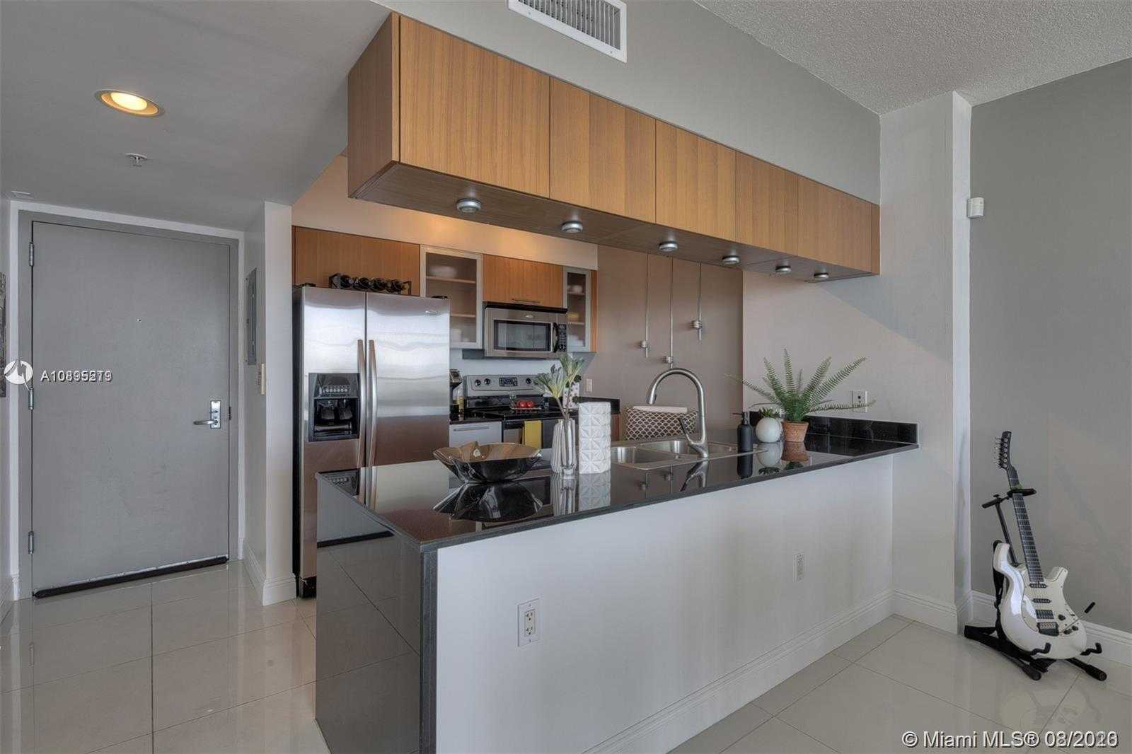 Small Image of 1750 NORTH BAYSHORE DR #4704, Miami Number 10