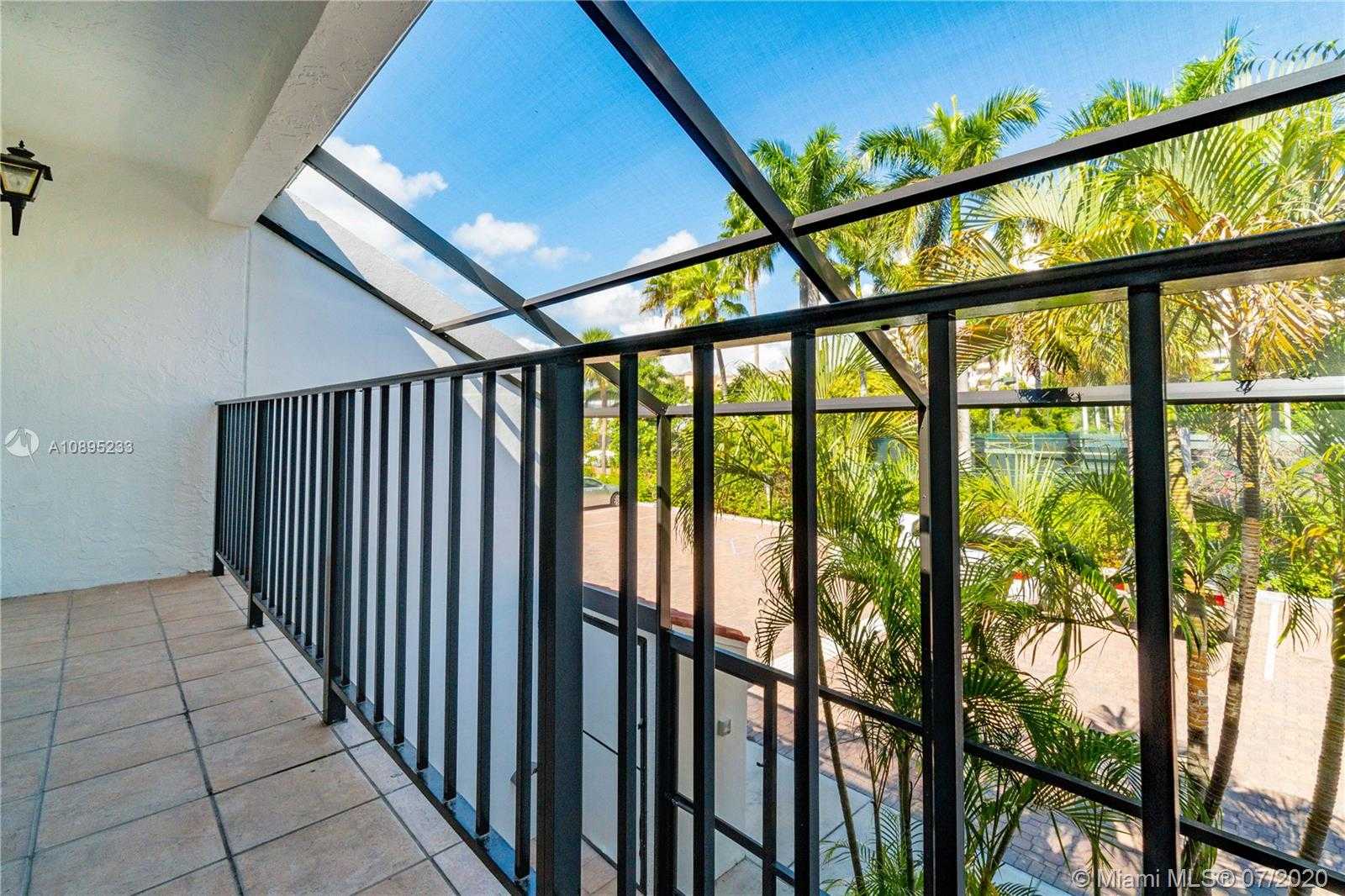 Small Image of 425 GRAPETREE DR #201, Key Biscayne Number 26