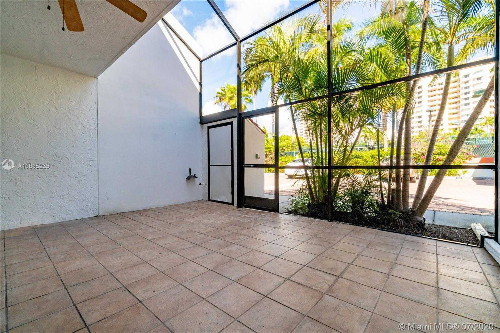 Small Image of 425 GRAPETREE DR #201, Key Biscayne Number 34